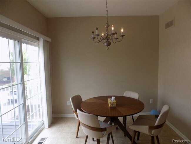 Foto del edificio - 44730 Gwinnett Loop