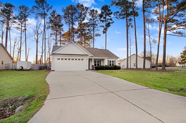Foto del edificio - MUST SEE! Stunning 3 BR | 2 BA Home for Re...
