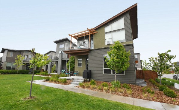 Modern Home - 5239 Beeler St