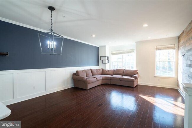 Foto del edificio - 27127 Hickory Ln