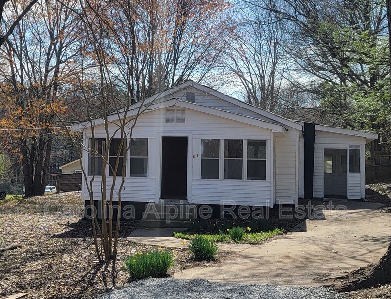 808 E Ave, Bessemer City, NC 28016 House Rental in Bessemer