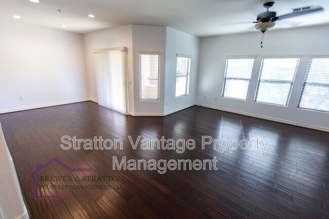 Building Photo - 21320 N 56th St