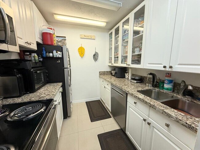 Foto del edificio - 824 SW 9th St Cir