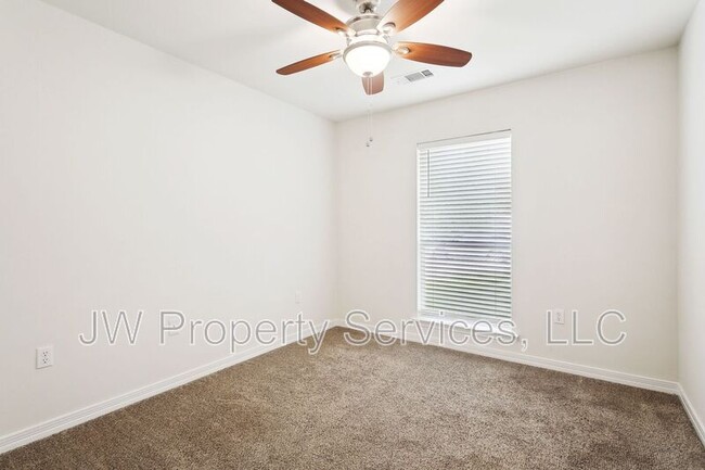 Foto del edificio - 70252 8th St