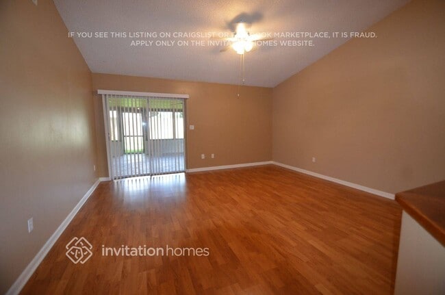 Building Photo - 8803 Hampden Dr