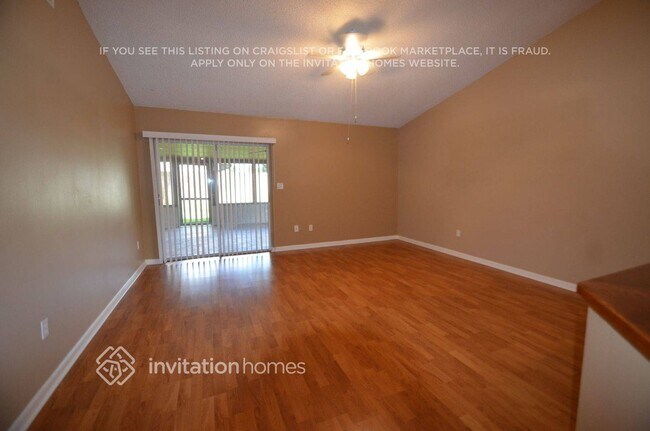 Foto del edificio - 8803 Hampden Dr