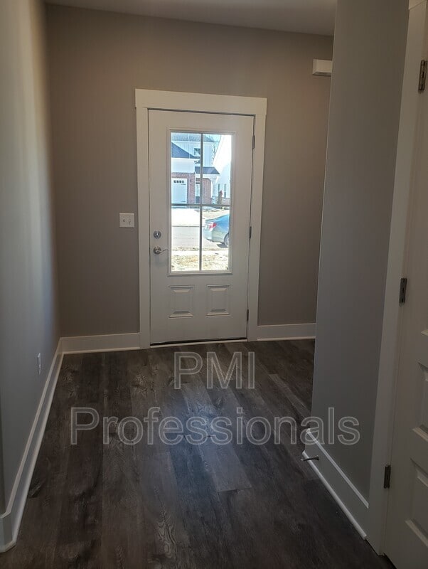 Building Photo - 2131 Welltown Ln