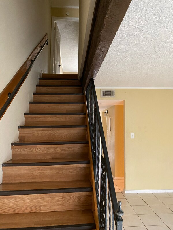 Foto del edificio - 6342 Walraven Cir