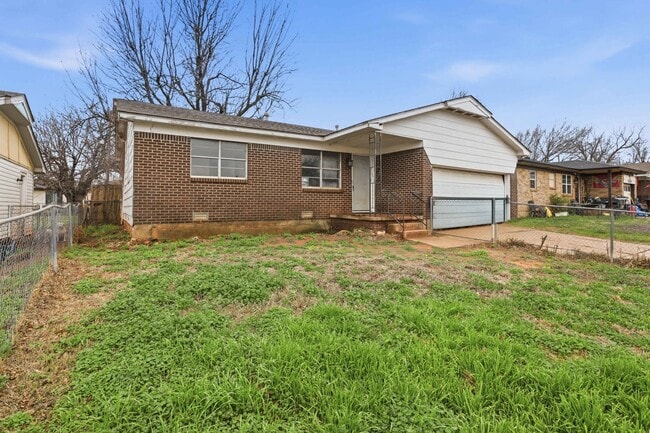 Building Photo - 1520 SE 48th Pl