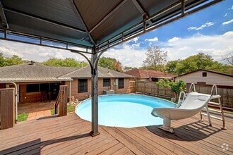 Building Photo - 5819 Anaqua Dr