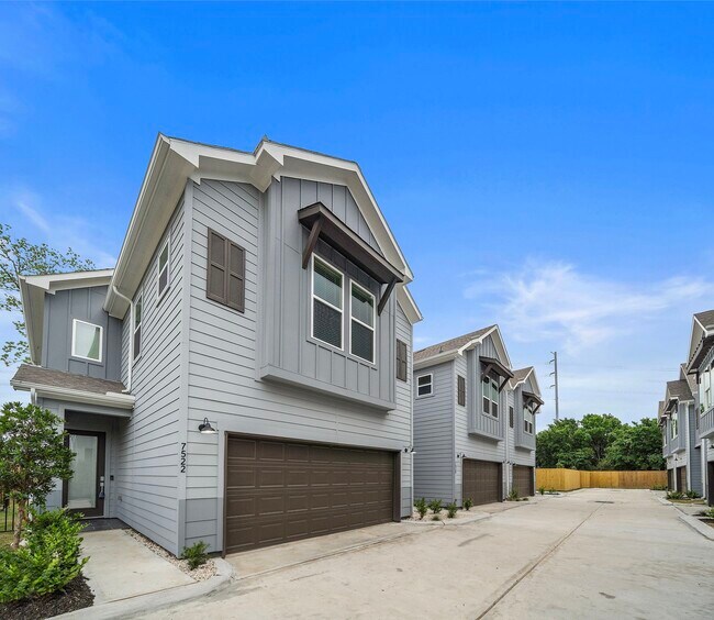 Foto del edificio - 7522 Sandle St