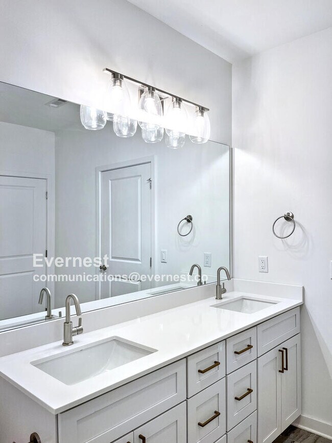 Foto del edificio - 1677 54th Ave N