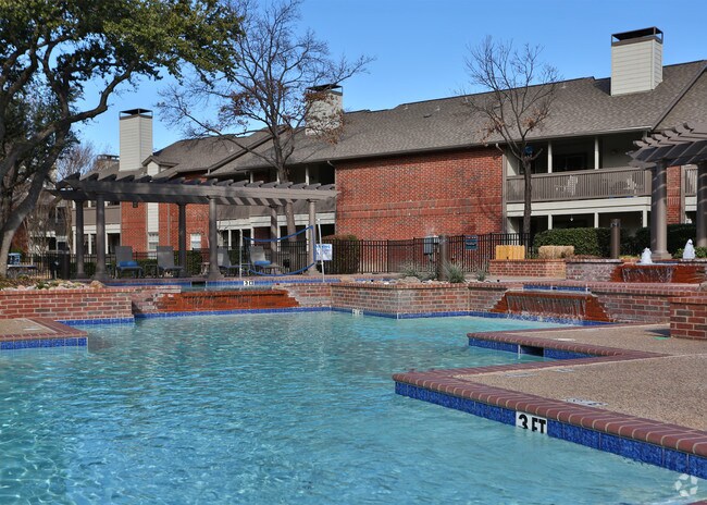 Bear Creek at Harwood Apartments Euless, TX