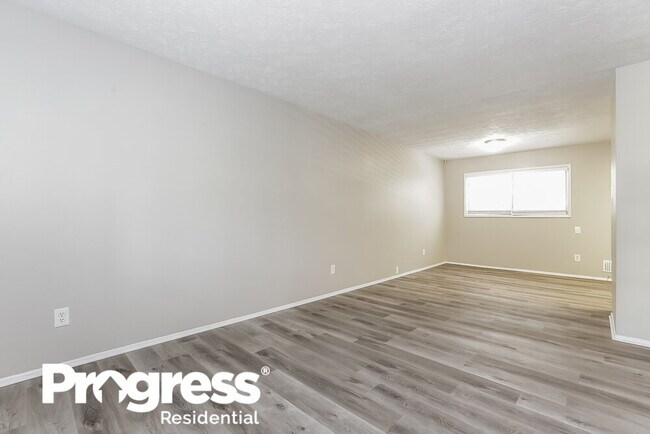 Building Photo - 5938 Baywood Ln