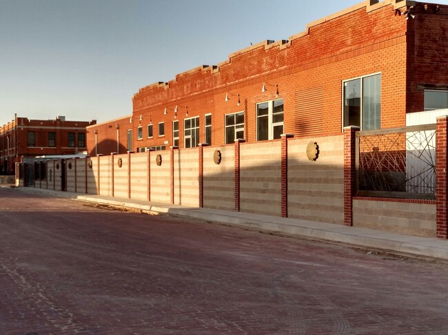 Foto del edificio - 705 S Grant St