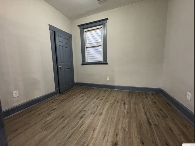 Foto del edificio - 107 Wilkinson Ave
