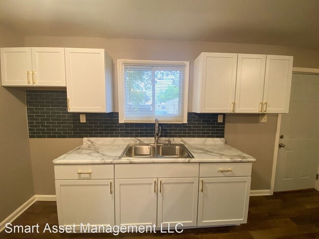 Building Photo - 2 br, 1 bath House - 3535 West Marion Street