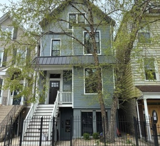 Foto principal - 1040 W Roscoe St