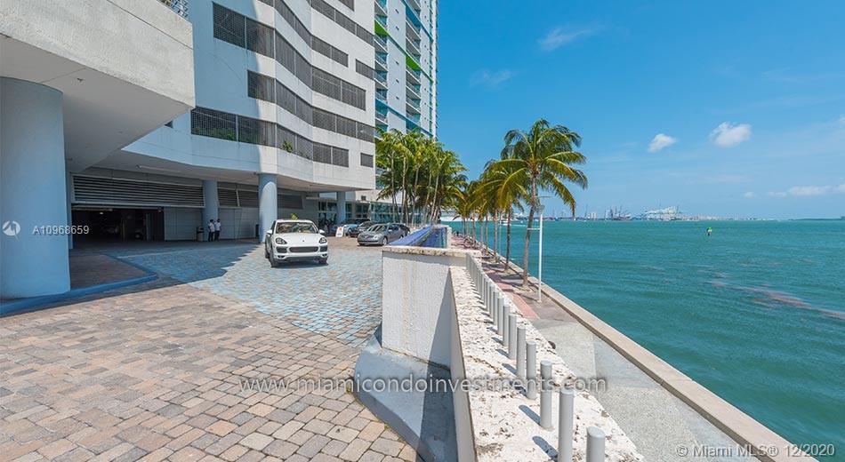 Foto principal - 335 S Biscayne Blvd