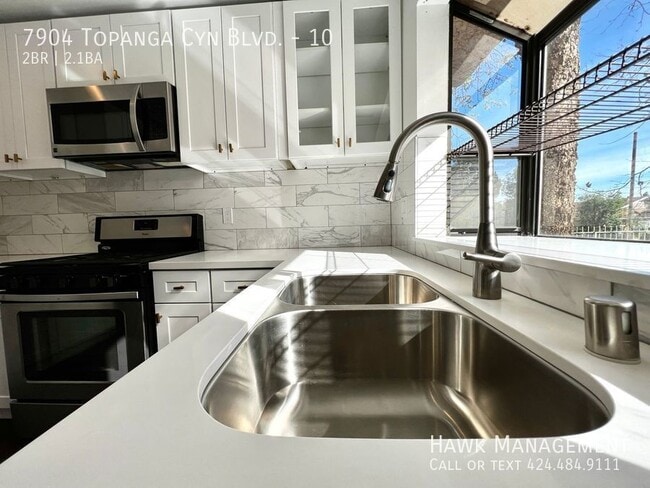 Building Photo - 7904 Topanga Canyon Blvd