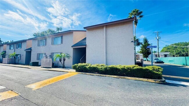 Foto del edificio - 7526 Needle Leaf Pl