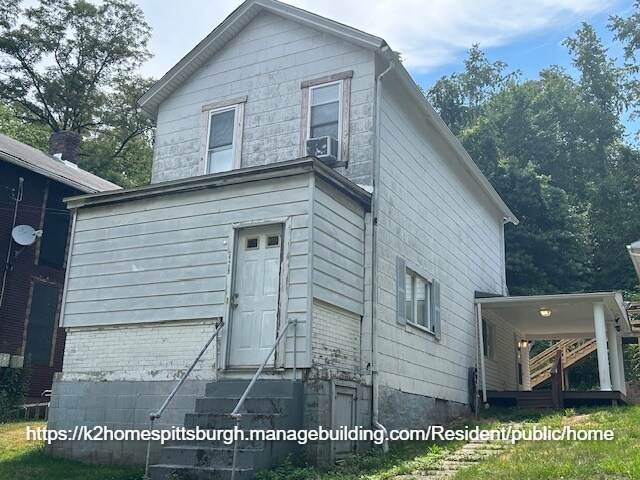 Primary Photo - 626 Castle Ave