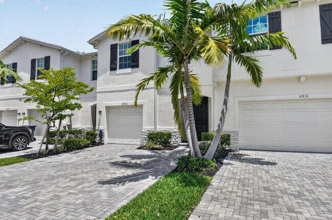 Building Photo - 6933 Harbours Edge Ave
