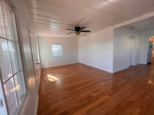 Building Photo - 3626 Cherokee Ave