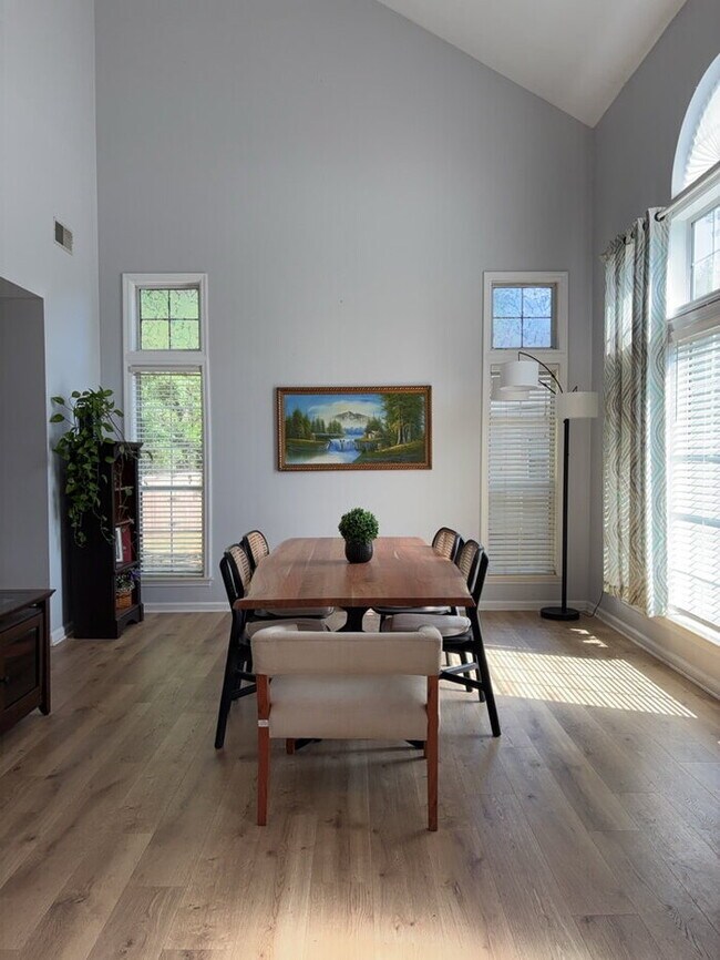 Foto del edificio - 1009 Ariel Ct