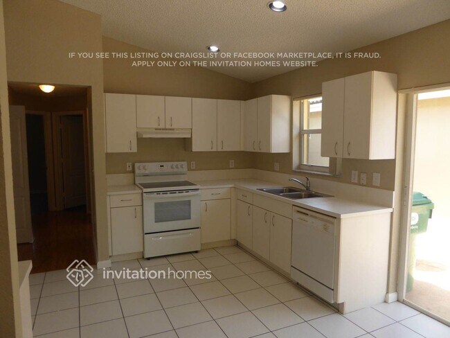 Foto del edificio - 15451 SW 143rd St