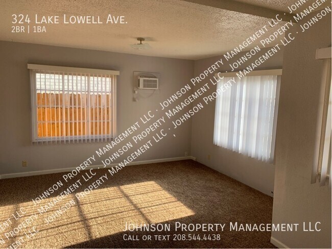Foto del edificio - 324 Lake Lowell Ave