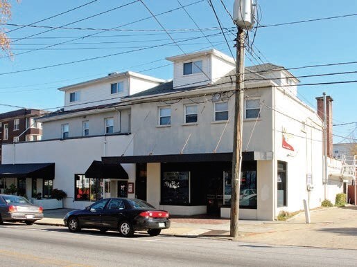 Building Photo - 747-749 W Princess Anne Rd