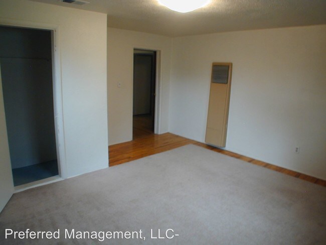 Building Photo - 1807 Southwest Dr