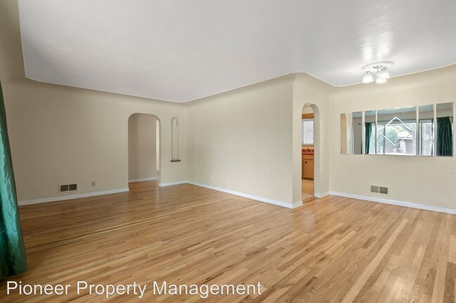 Building Photo - 3 br, 1 bath House - 3340 Ingalls St.