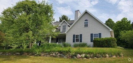 Building Photo - 904 Windmill Ln