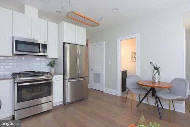 Foto del edificio - 3921 Fulton St NW