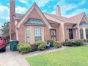Building Photo - 5819 Grassy Valley Dr