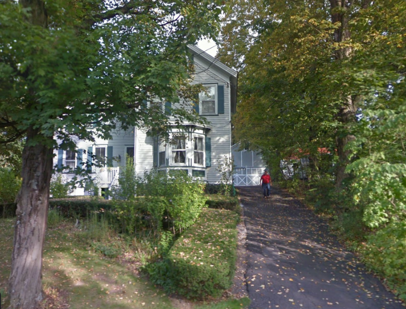 Primary Photo - 38 Elting Ave