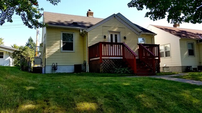 Building Photo - 5133 S 28th Ave