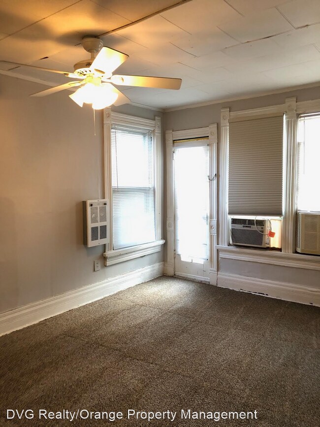 Building Photo - 417 N 49th St