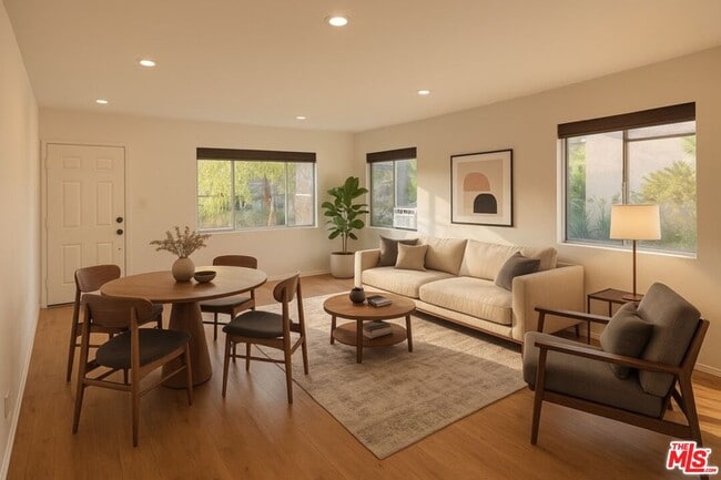 Building Photo - 322 Huntley Dr