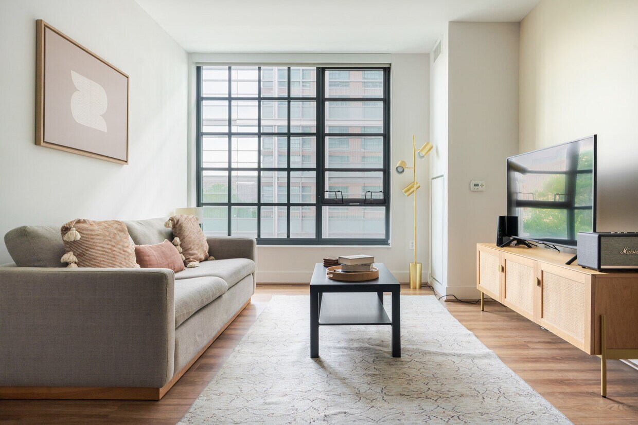 Foto principal - 770 Maine Ave SW