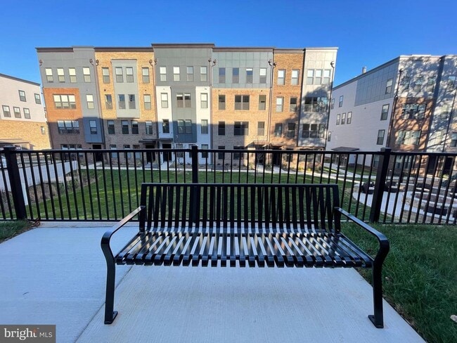 Building Photo - 4161 Red Mulberry Dr