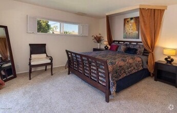 Building Photo - 3032 N 81st Pl