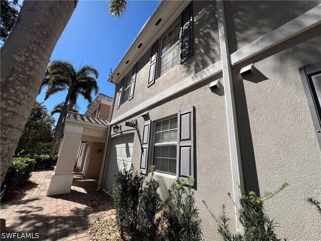 Foto del edificio - 5365 Cove Cir