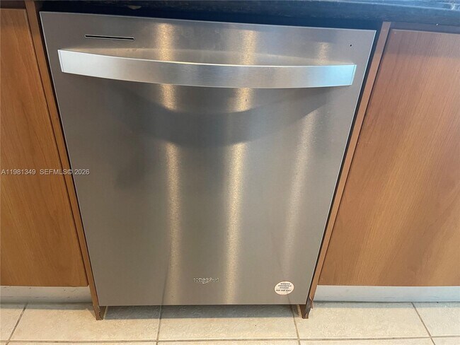 Foto del edificio - 335 S Biscayne Blvd