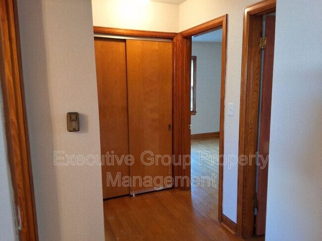 Foto del edificio - 323 Sycamore St