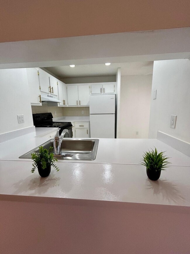 Foto del edificio - 9649 NW 4th St