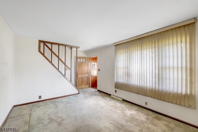 Building Photo - 203 Charlton Ave