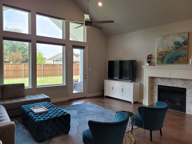 Building Photo - 8517 Campbell Dr